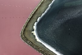 La Camargue vue du ciel. Ou l’art du sel. / © Thierry Vezon