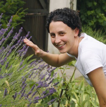 Véronique Brondeau, animatrice des observatoires de la biodiversité de Noé Conservation Osez la chasse aux papillons