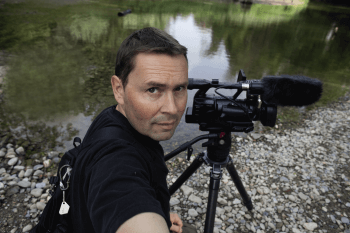 Vincent Chabloz en train de tourner le film "Le roi pêcheur" Coulisses du Roi pêcheur avec son réalisateur Vincent Chabloz
