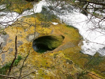 Quand la rivière Orbe déborde au printemps
