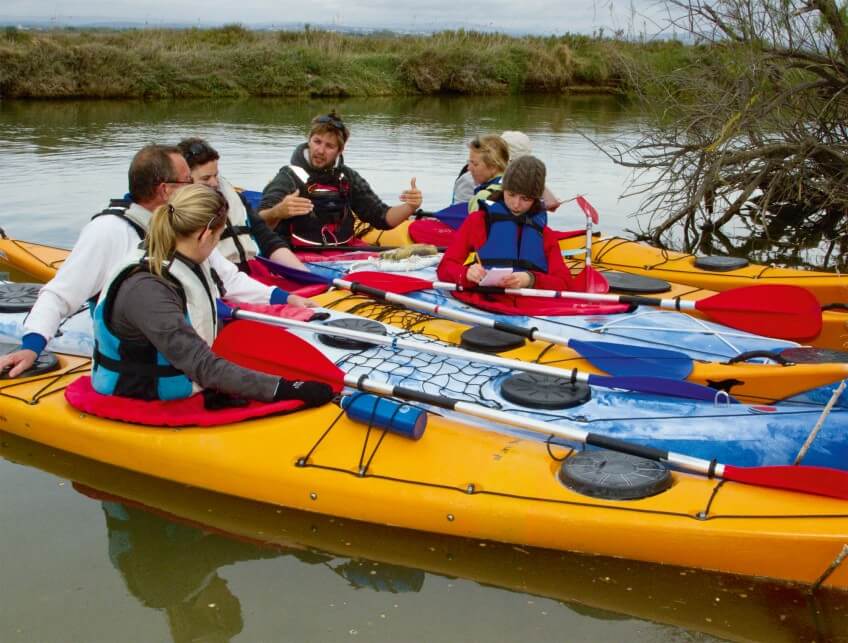 Mathieu Slaghenauffi transmet sa passion des milieux naturels méditerranéens depuis son kayak. Mathieu Slaghenauffi transmet sa passion des milieux naturels méditerranéens depuis son kayak.