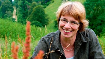 Valérie Miéville : « Les agriculteurs associent la friche avec la disparition de la vie sociale. 
Les campagnes se vident, le métier se perd. »