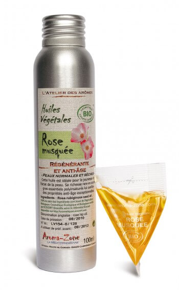 Extraite des graines de rosiers sauvages par pression à froid, l'huile de rose musquée du Chili s'utilise pure ou entre dans la composition de nombreux cosmétiques et produits dermatologiques. Ses propriétés antirides ont fait leurs preuves. cosmétique rose