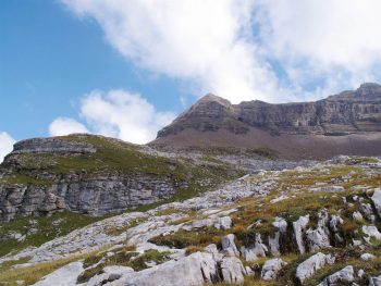 Vue grandiose sur la réserve naturelle de Sixt en Haute-Savoie.