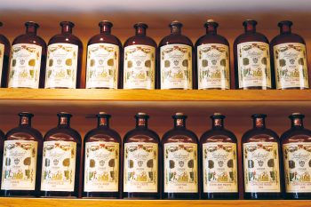 Orgue à parfums, outils des parfumeurs