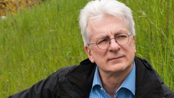 Dominique Bourg, professeur de philosophie à l’Institut de géographie et durabilité de l’Université de Lausanne
 Dominique Bourg, professeur de philosophie à l’Institut de géographie et durabilité de l’Université de Lausanne