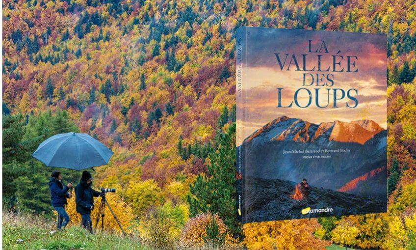 La vallée des loups le livre