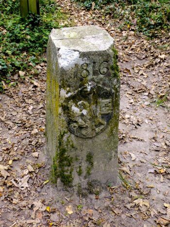 Borne n° 1 / © Sophie Giriens