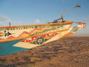 Sur la route entre Erg Chebi et Iwik. / © Jérôme Gremaud