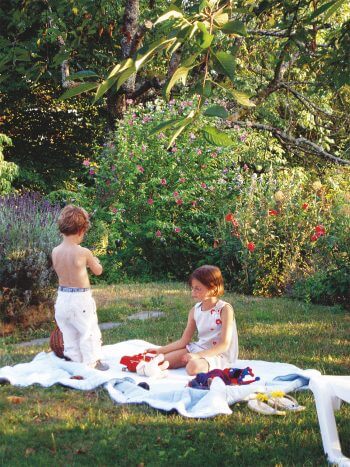 Jardiner sans produits toxiques, c’est dans l’intérêt des hommes comme des hérissons.  8 règles d’or pour un jardin à hérisson - La Salamandre