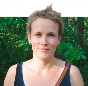 Valentine Schmidlin, militante au quotidien Corcelles-Ferrières (Doubs) Nuit et jour contre la barbarie contre le busard cendré - La Salamandre