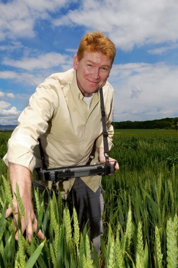 Dario Fossati
spécialiste des céréales à l’Agroscope, le centre de compétences de la Confédération suisse pour la recherche agronomique Dario Fossati spécialiste des céréales à l’Agroscope, le centre de compétences de la Confédération suisse pour la recherche agronomique