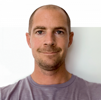 Fabrice Lombard
Pilote de drone pour la détection de faons dans les prairies de fauche vaudoises Un pilote de drone à la rescousse des faons en danger - La Salamandre