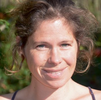 Claire Moreau, bergère et fromagère bio dans le Jura. L'alouette lulu s'épanouie chez ces agriculteurs bio