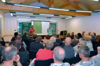 Didier Pépin et Dominique Michelat en conférence pour le Collectif Renard Doubs. Un collectif pour enlever le renard de la liste des nuisibles