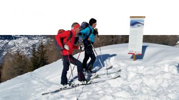 Promeneurs sur le sentier Nivo Trail Comment lire la neige ? La réponse du nivologue Robert Bolognesi