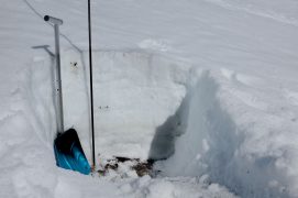Un profil de neige qui en dit long / © Sofia Matos
