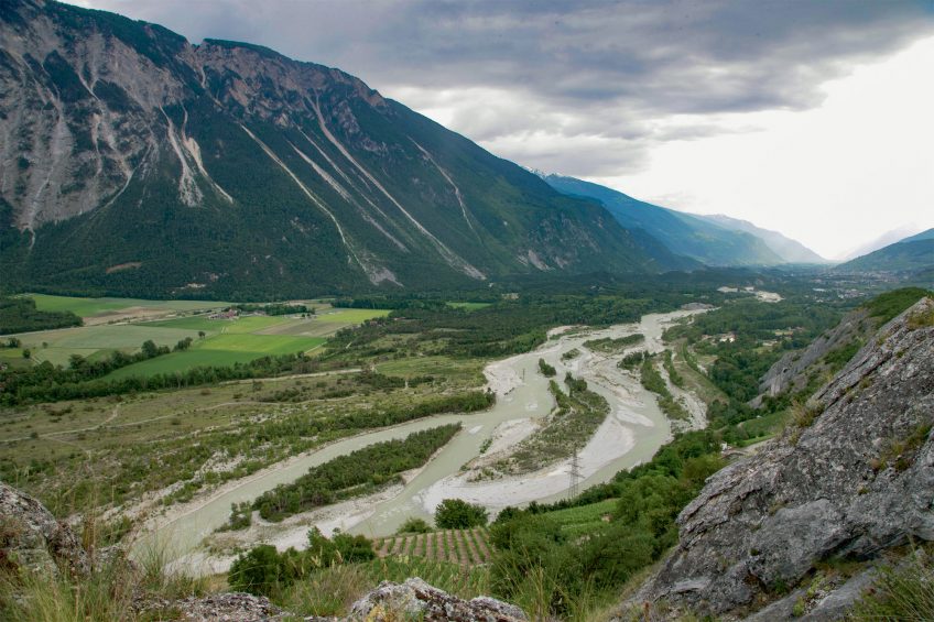 Le bois de Finges vu depuis Varonne Balade en Suisse, la grande traversée du bois de Finges