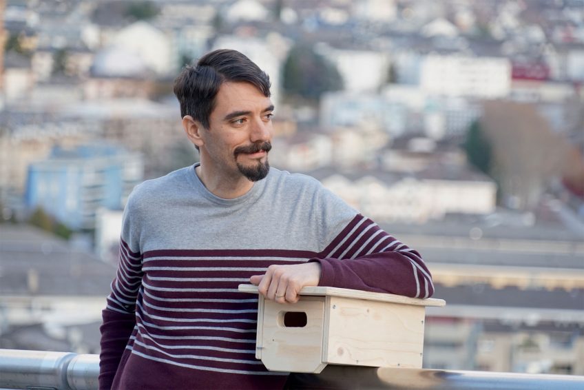 Juan Manuel Martinez veut rallier Sion à la cause du martinet noir. Juan Manuel Martinez lutte pour préserver les zones de nidification du martinet