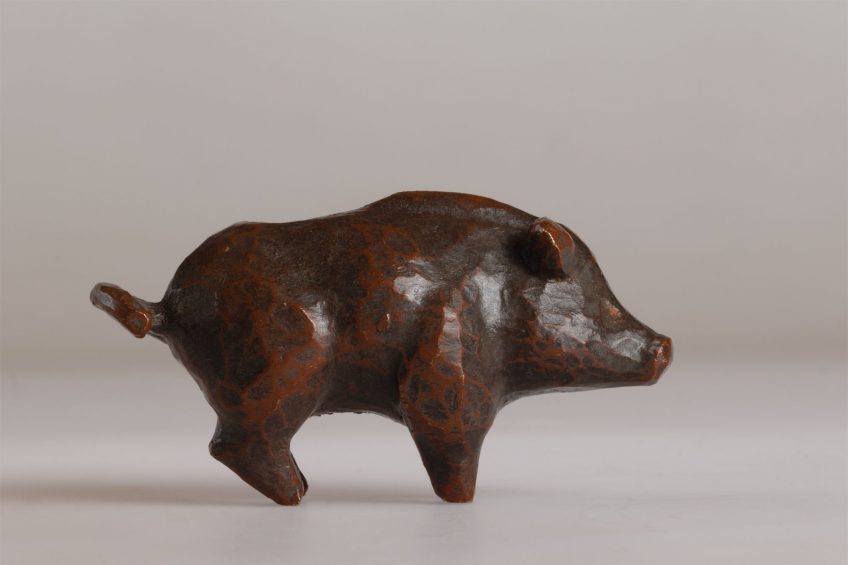Bois de bouleau sculpté au couteau puis fondu en bronze. 
Longueur 10 cm • 2017 La sculpture animale de Gaël Lavorel