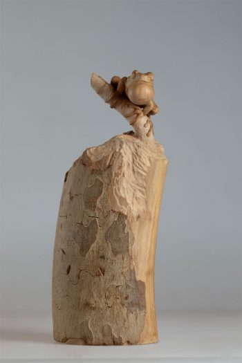 Bois de platane taillé à la gouge et poli au papier de verre. 
Hauteur 45 cm • 2016 / © Sculpture Gaël Lavorel Photo Antoine Lavorel