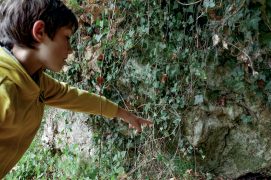 Un lieu vous inspire pour continuer votre histoire ? C’est ici que vous vous arrêterez pour créer ensemble un nouveau chapitre. Quelqu’un ou quelque chose vient par exemple en aide à votre aventurier. Quelle forme prend-il ? Comment l’épaule-t-il ?