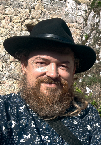 Bruno Mériguet Entomologiste à l’Office pour les insectes et leur environnement (OPIE) et spécialiste des coléoptères. Bruno Mériguet Entomologiste à l’Office pour les insectes et leur environnement (OPIE) et spécialiste des coléoptères.