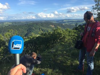 France Bleu Besançon et la Salamandre dans la nature franc-comtoise Radio France Bleu et Salamandre