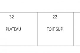 Tracez les éléments sur la planche en suivant le plan puis découpez-la à la scie.