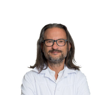 José Haba Rubio
Neurologue au Centre d’investigation et de recherche sur le sommeil du CHUV (Centre hospitalier universitaire vaudois) et codirecteur médical du Centre du sommeil de Florimont à Lausanne. Auteur d’une centaine d’articles scientifiques sur le sujet dans de prestigieuses revues internationales. Comment les martinets dorment-ils ? Réponses du neurologue José Haba Rubio