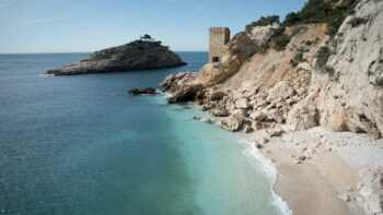Paysage pittoresque de la Côte Bleue, à quelques pas de la deuxième ville de France. Paysage pittoresque de la Côte Bleue, à quelques pas de la deuxième ville de France.